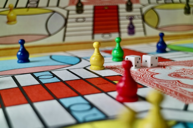 10 Board Games to Develop Thinking Ability in Children - Monopoly